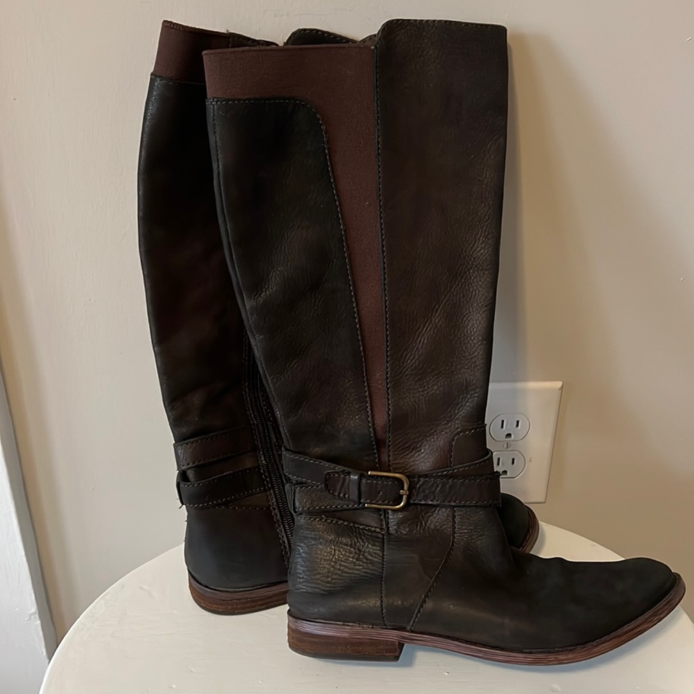 Lucky leather boots